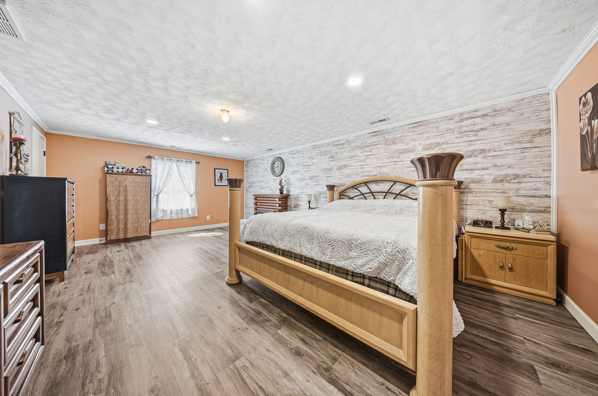 J.G. - 20889 Davis Rd, Raymond-33