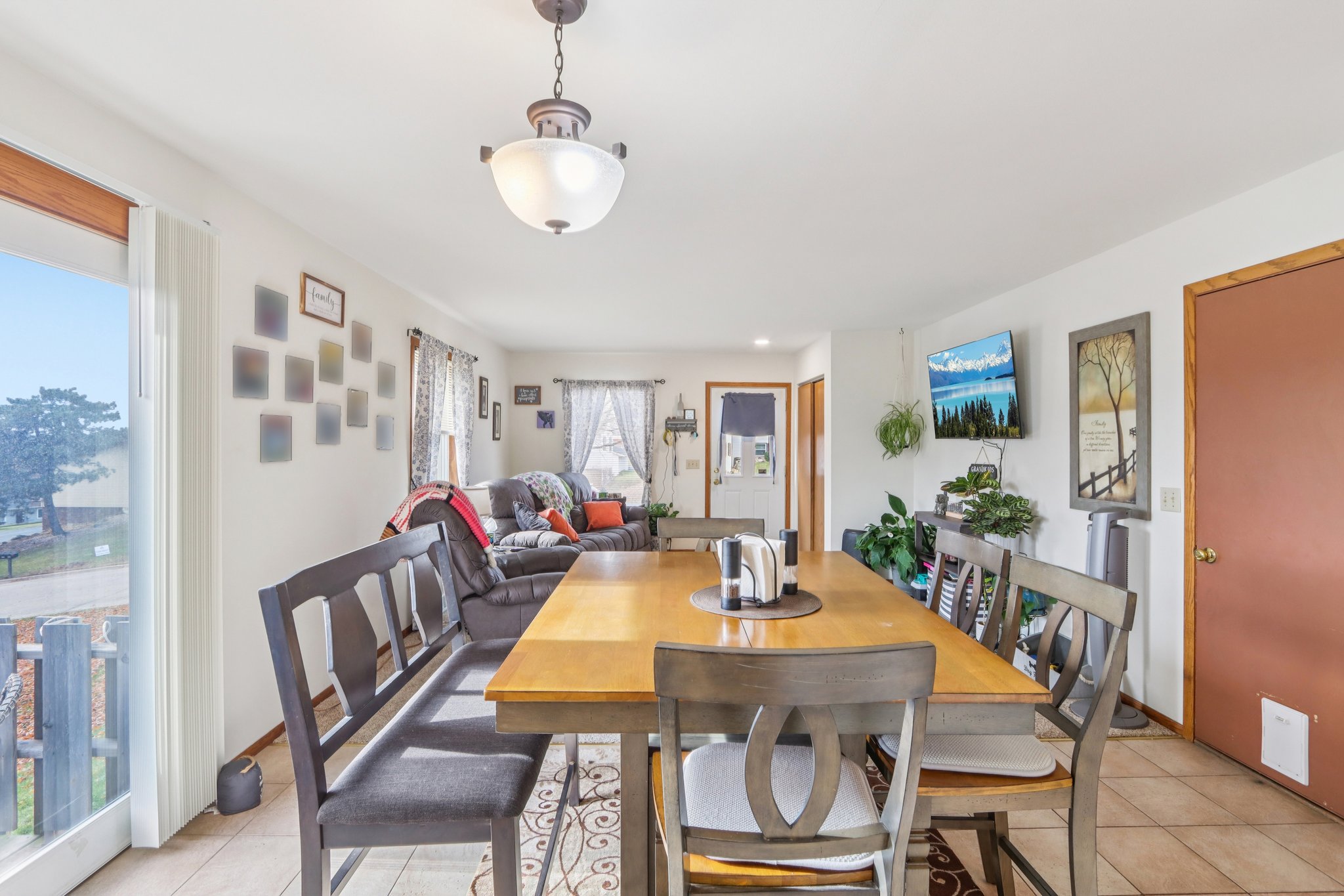 209-211 Buechner Drive-S2211-025.jpg