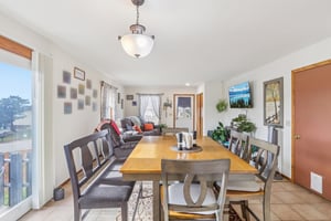 209-211 Buechner Drive-S2211-025.jpg