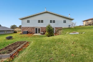 209-211 Buechner Drive-S2211-050.jpg