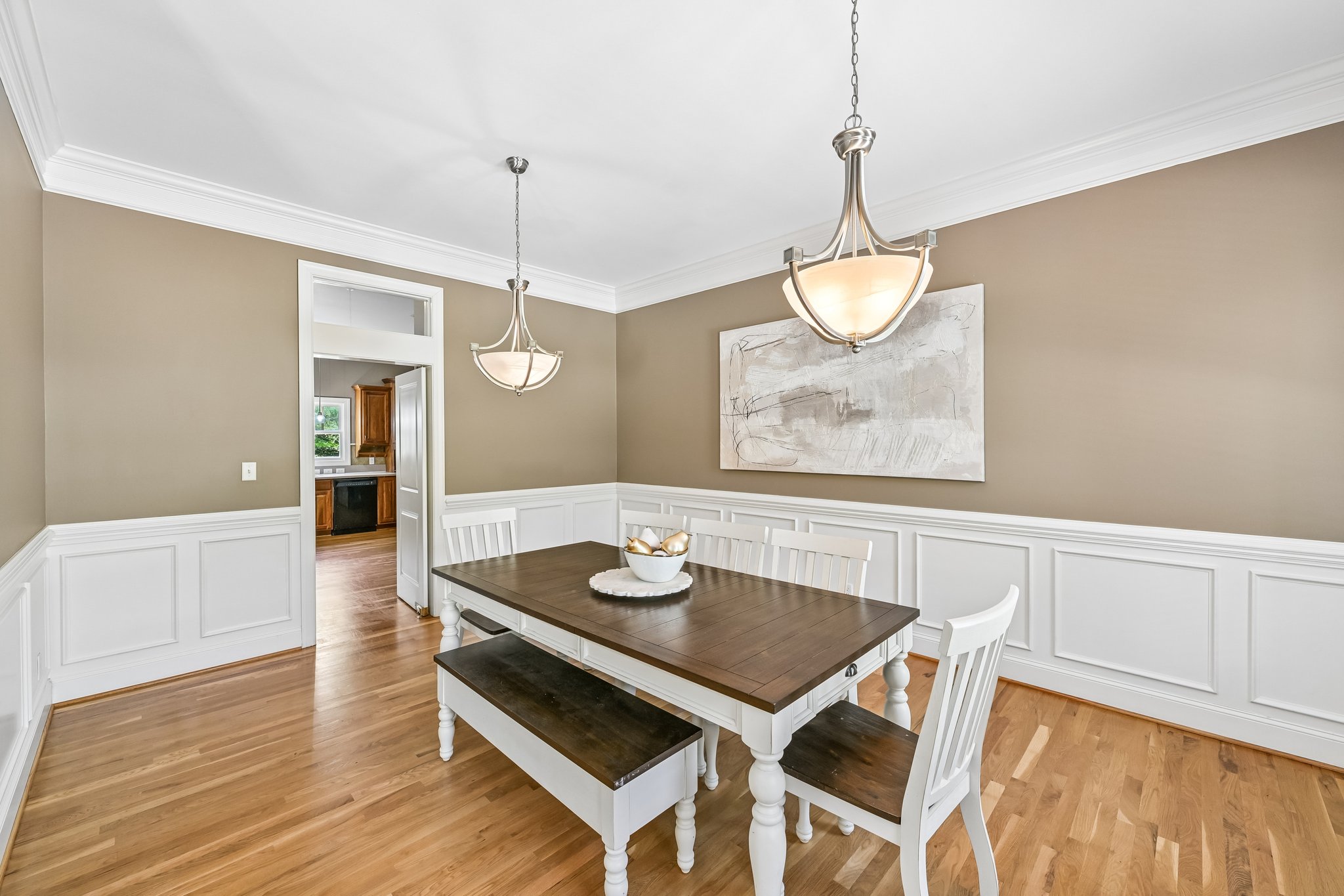 37th Avenue Pl-S2304-015.jpg