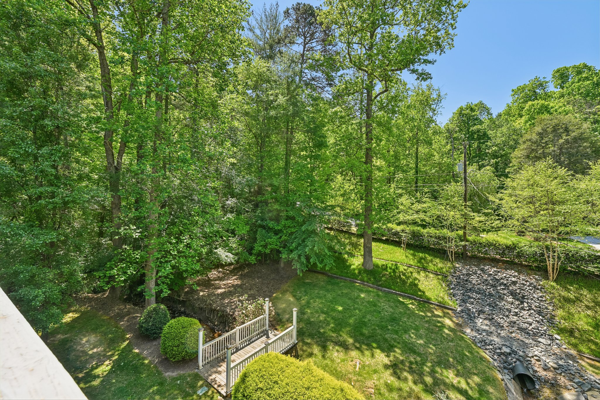 37th Avenue Pl-S2304-061.jpg