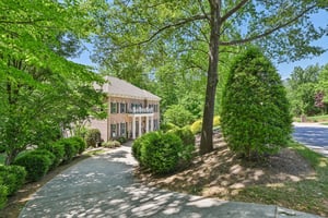 37th Avenue Pl-S2304-004.jpg