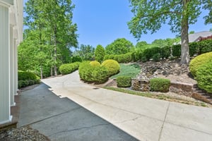 37th Avenue Pl-S2304-005.jpg