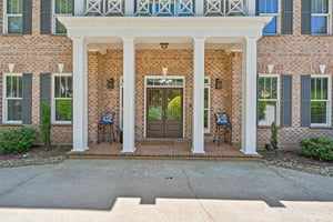 37th Avenue Pl-S2304-006.jpg