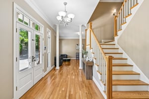 37th Avenue Pl-S2304-008.jpg