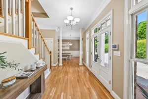 37th Avenue Pl-S2304-011.jpg