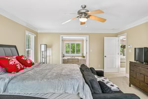 37th Avenue Pl-S2304-043.jpg