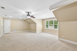 37th Avenue Pl-S2304-051.jpg