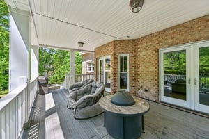 37th Avenue Pl-S2304-063.jpg