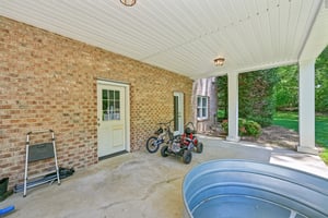 37th Avenue Pl-S2304-064.jpg