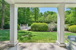 37th Avenue Pl-S2304-065.jpg