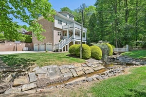 37th Avenue Pl-S2304-071.jpg