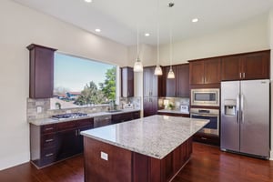 Burr St C-yellow door-S1303-012.jpg