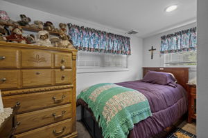  Photo 33
