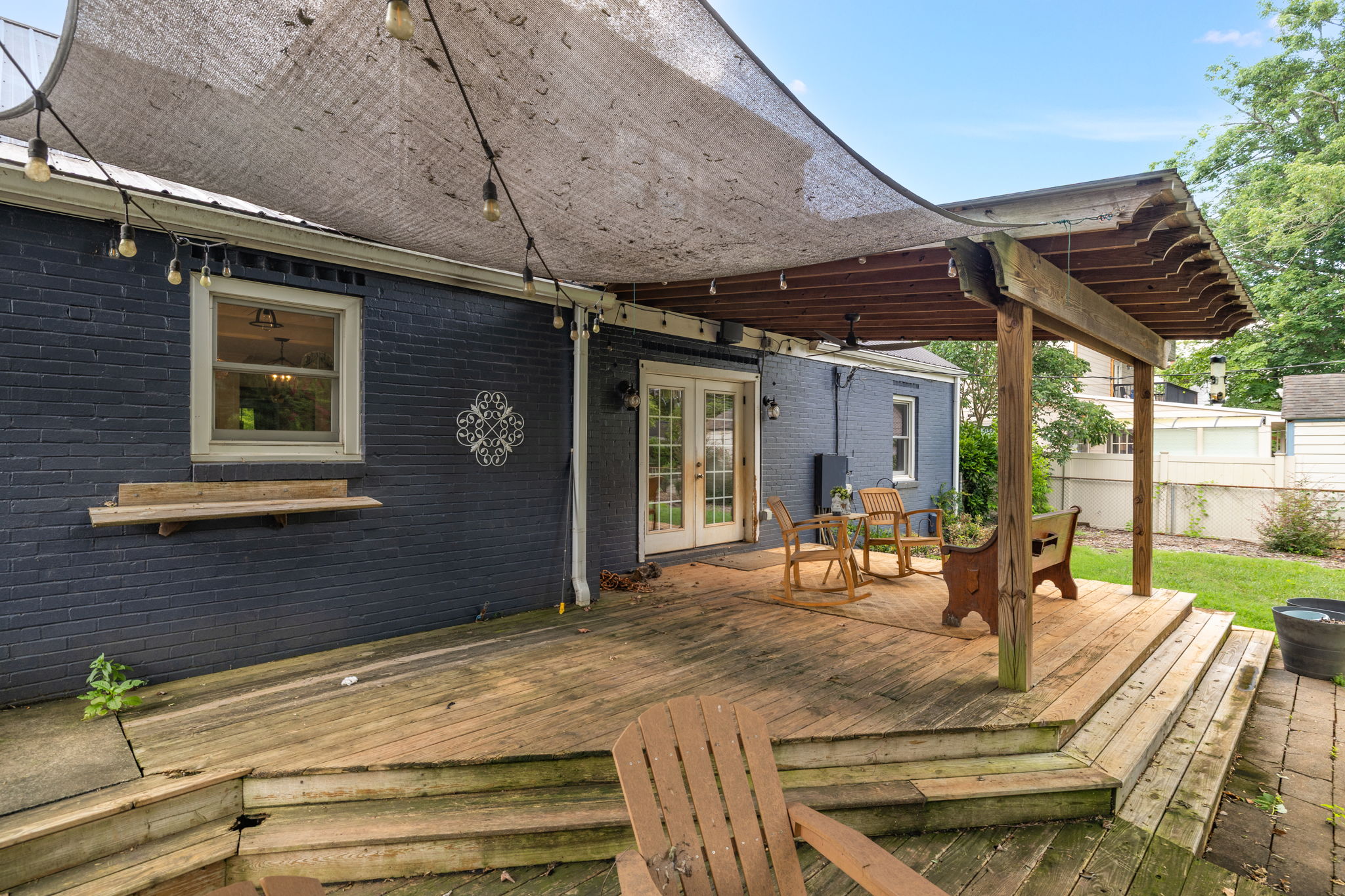 209 E Avondale Dr-34