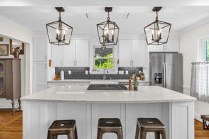 209 E Avondale Dr-10