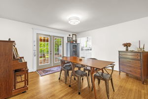 209 E Avondale Dr-16