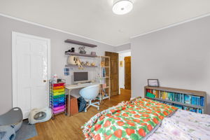 209 E Avondale Dr-19