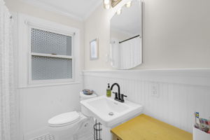 209 E Avondale Dr-20