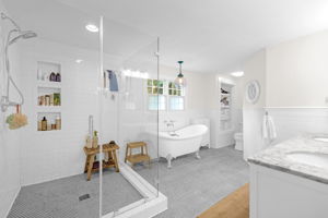 209 E Avondale Dr-24