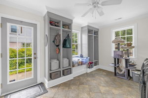 209 E Avondale Dr-32