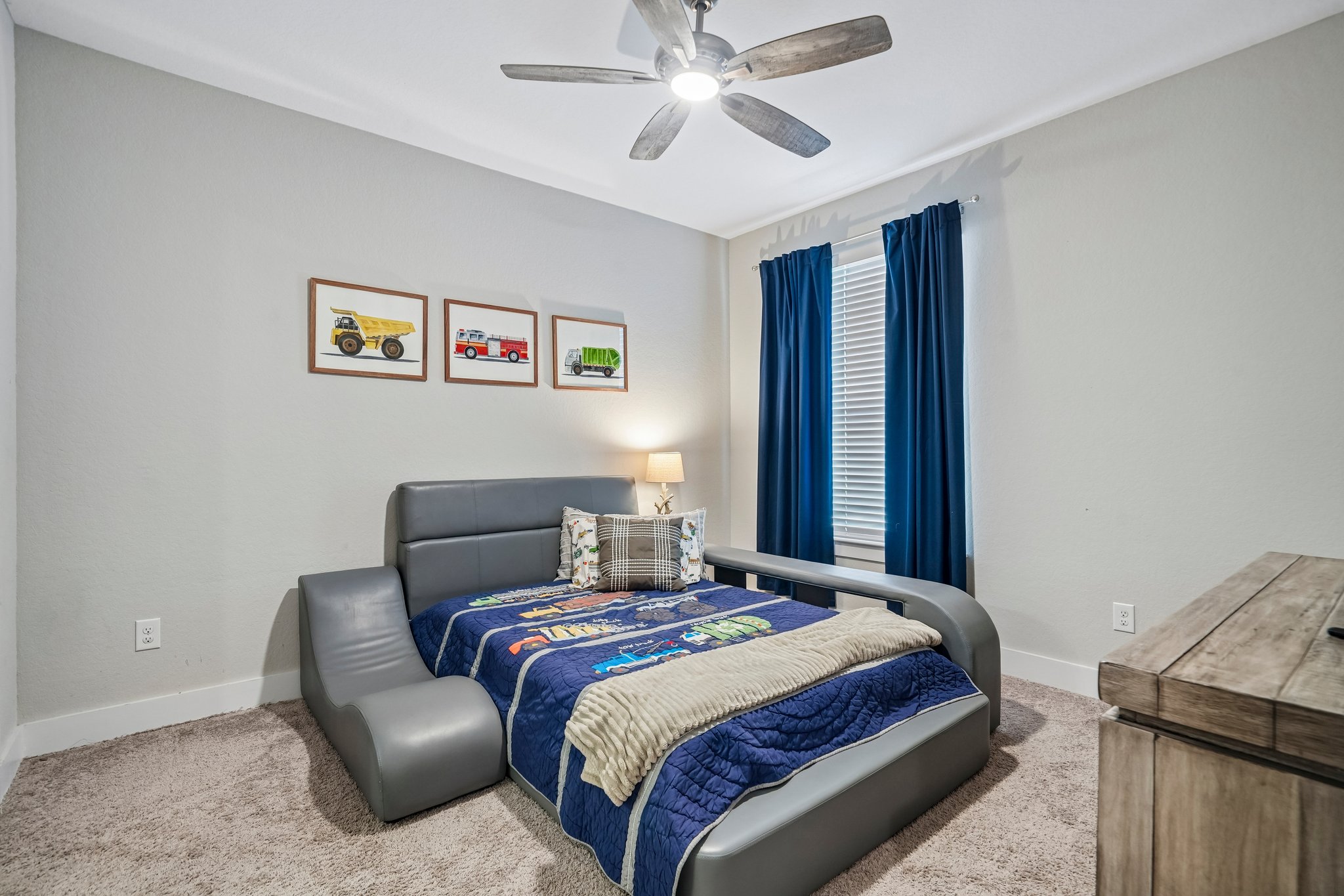 Englewood Ln-S2207-032.jpg