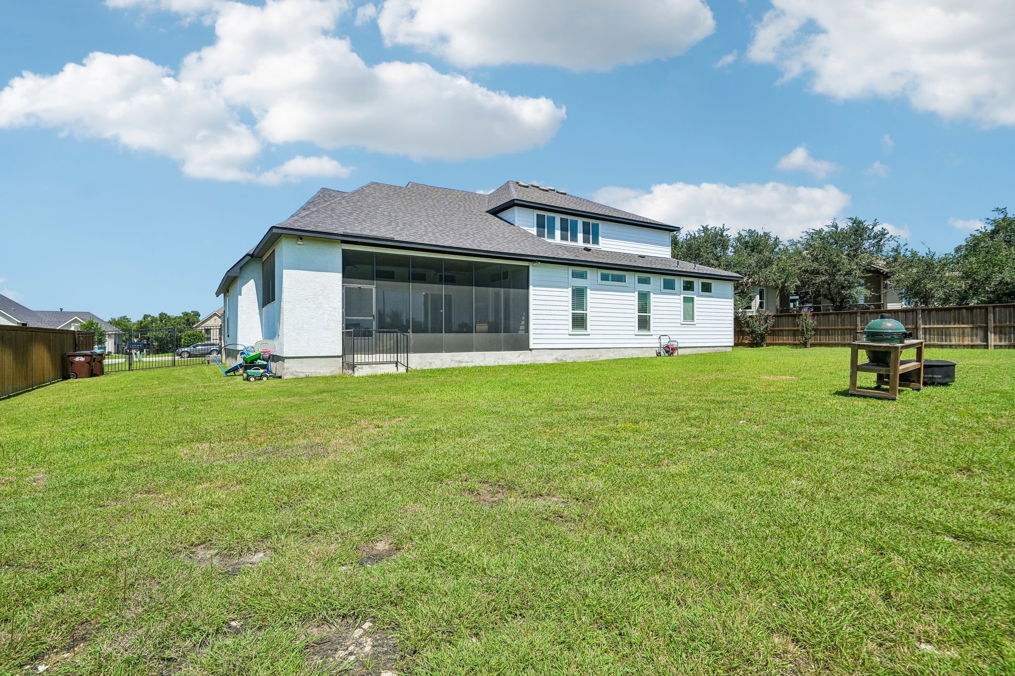 Englewood Ln-S2207-045.jpg