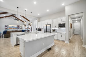 Englewood Ln-S2207-017.jpg