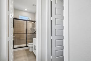 Englewood Ln-S2207-025.jpg