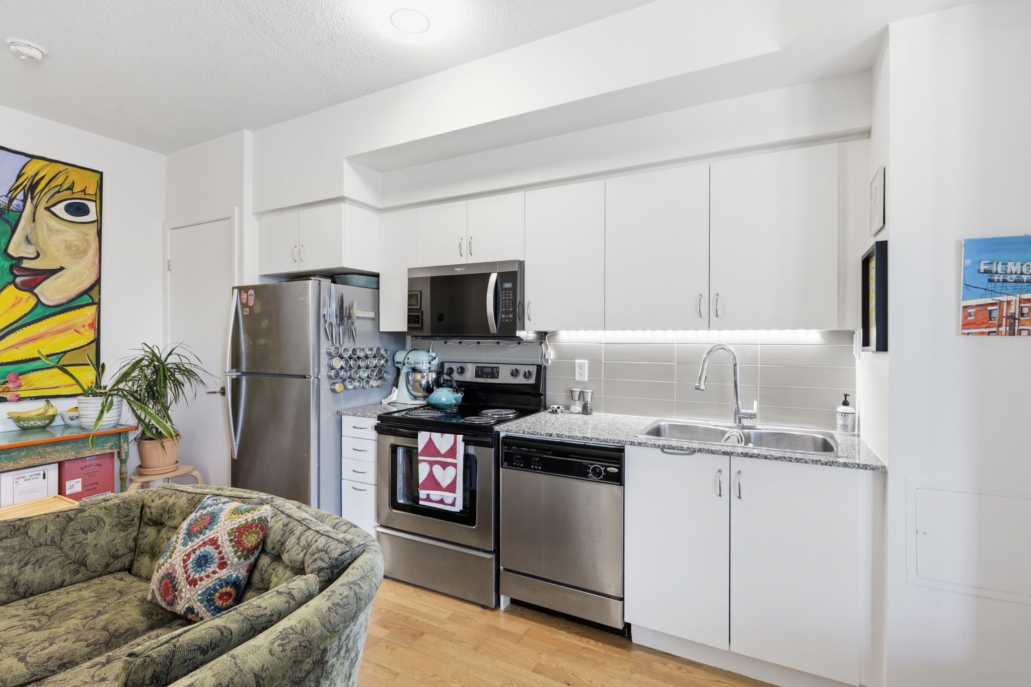 Toronto property showcase — delivered property photograph 9