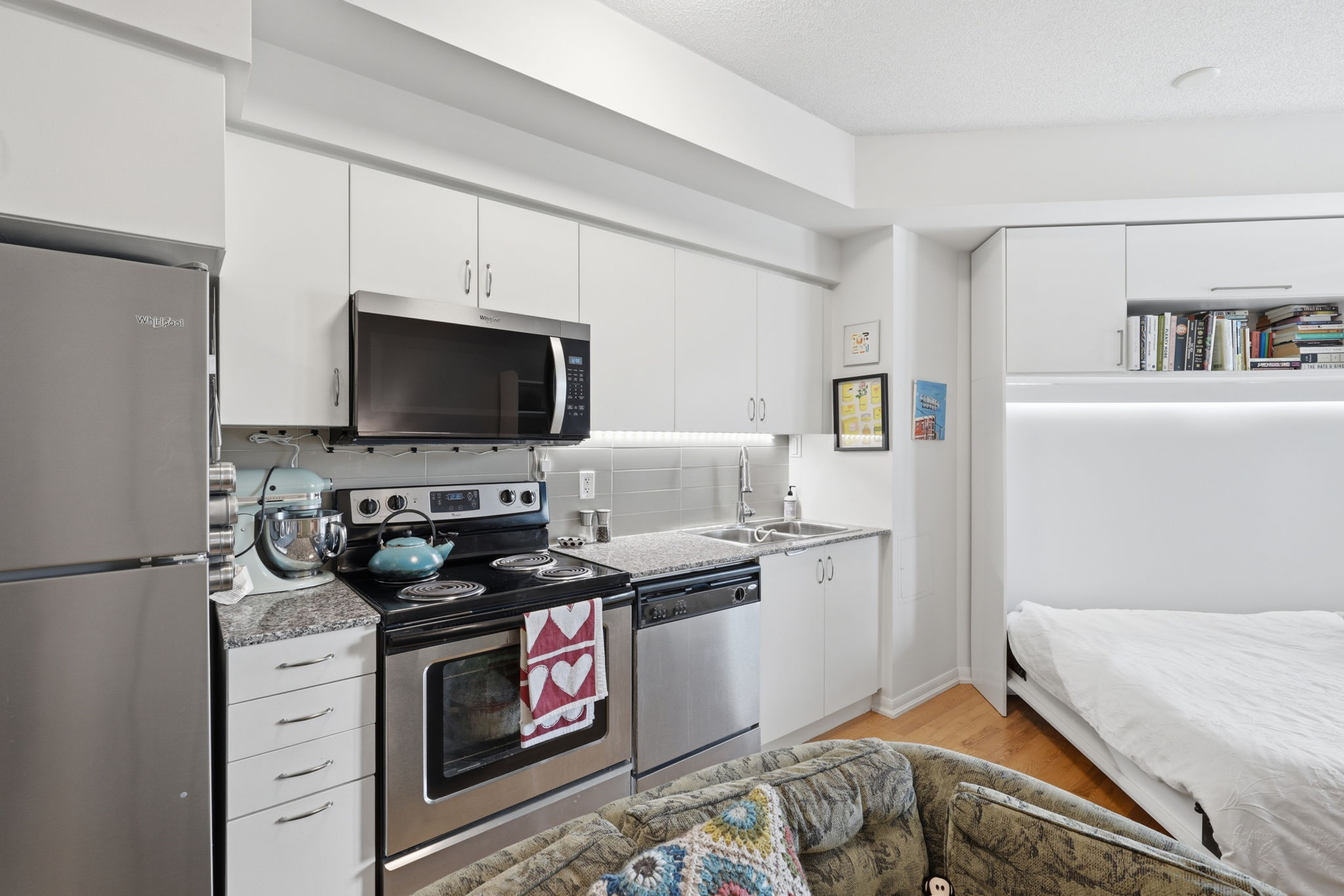 Toronto property showcase — delivered property photograph 10