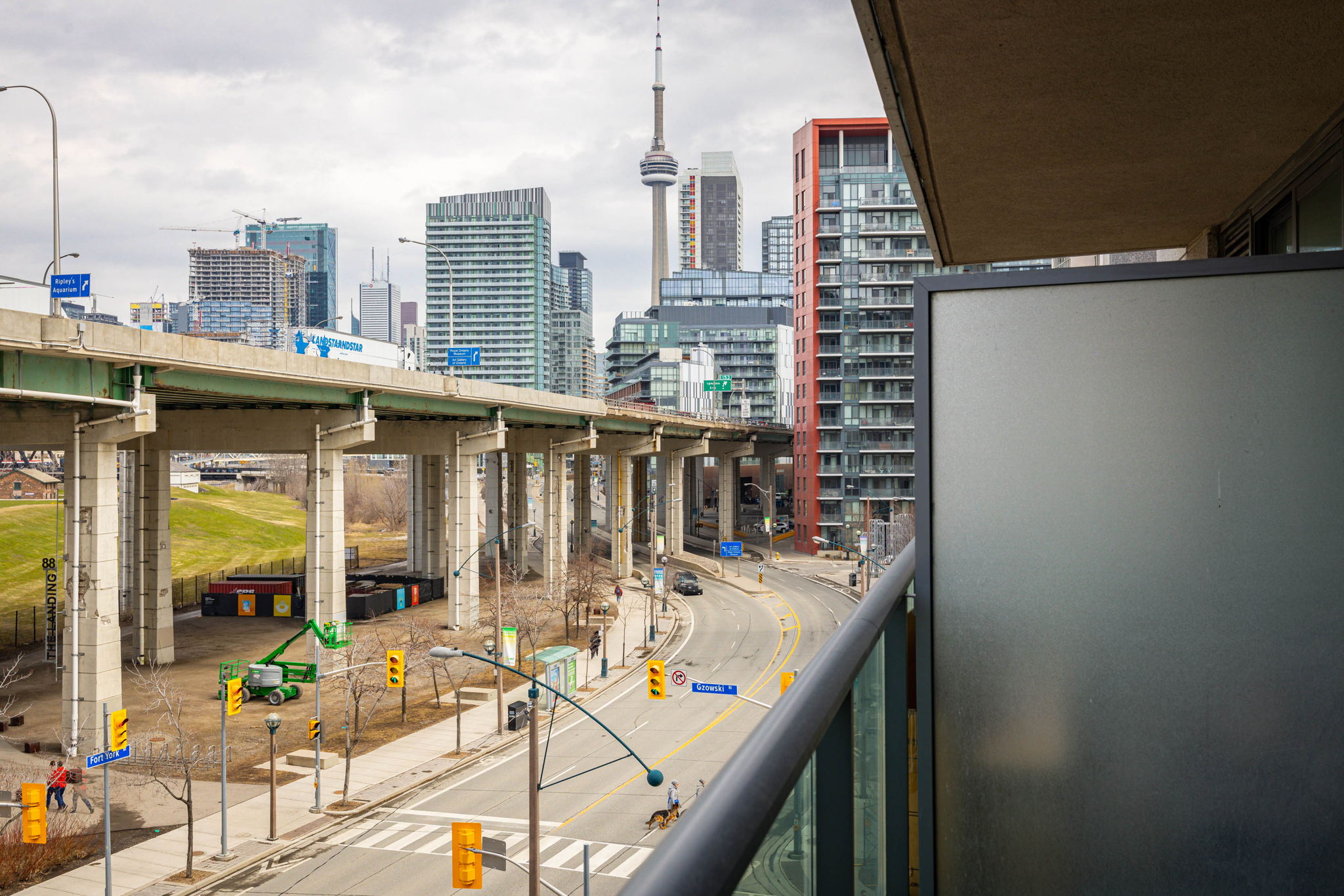 Toronto property showcase — delivered property photograph 17