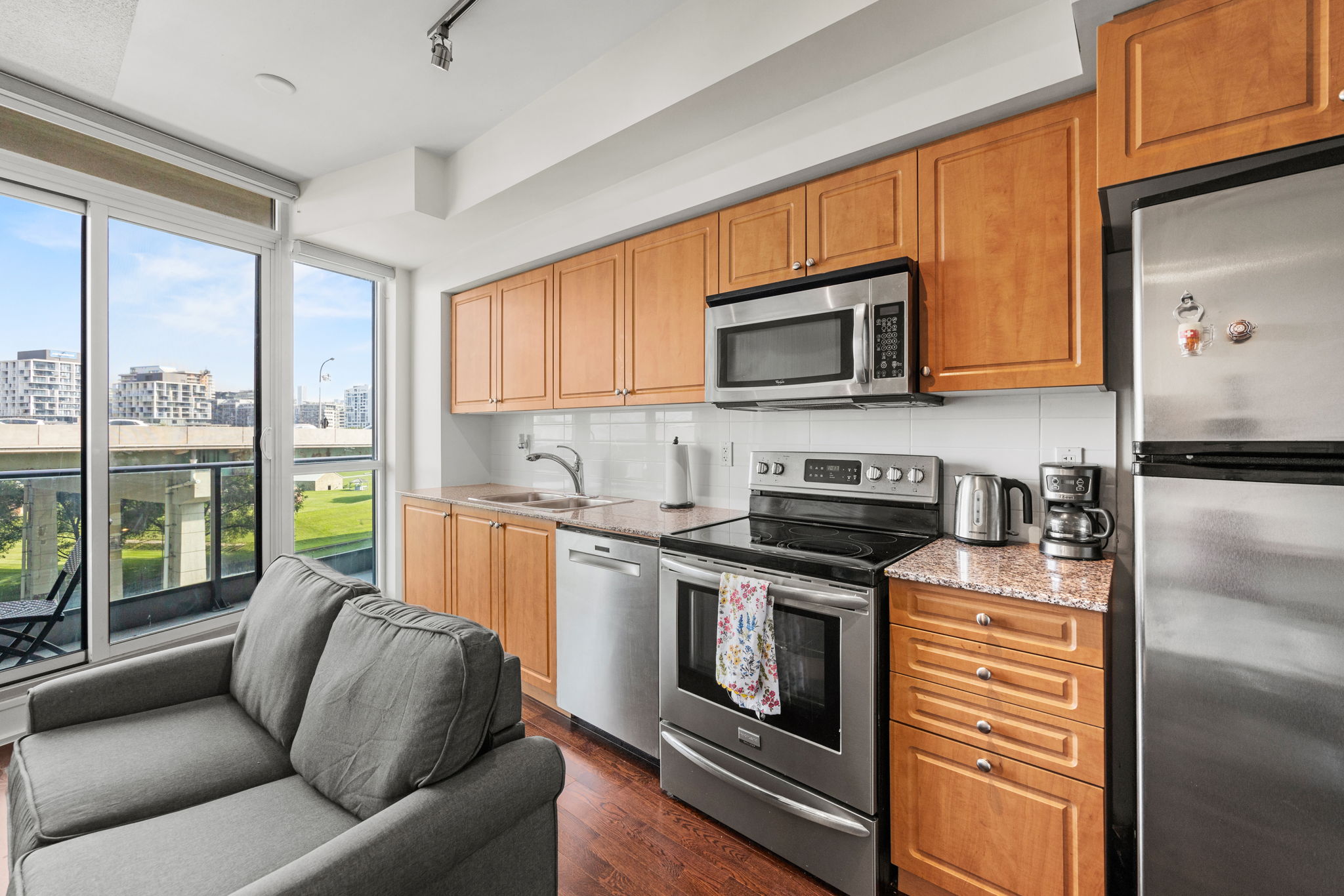 Toronto property showcase — delivered property photograph 3