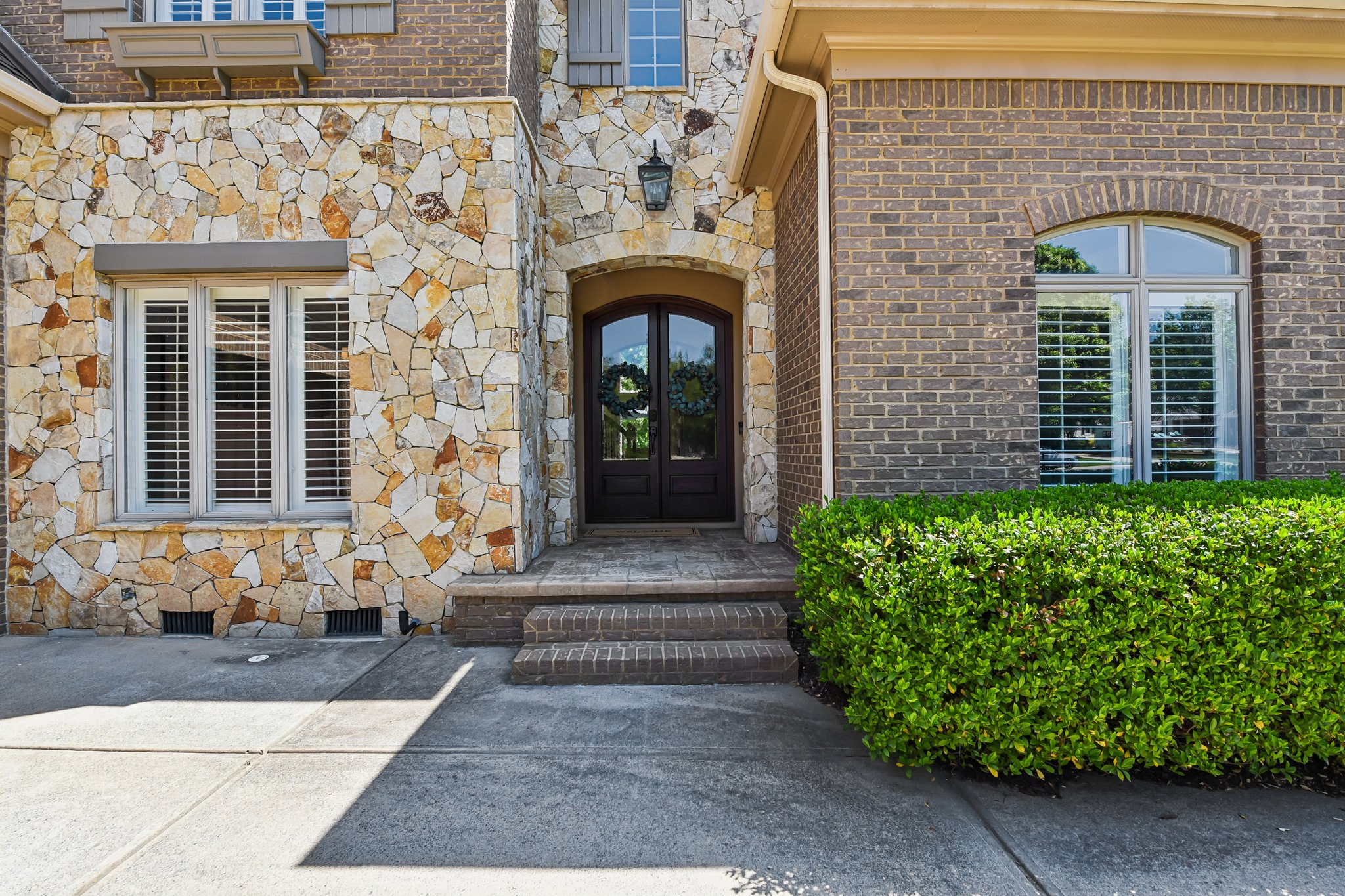 Glenmoor Dr-S2604-003.jpg