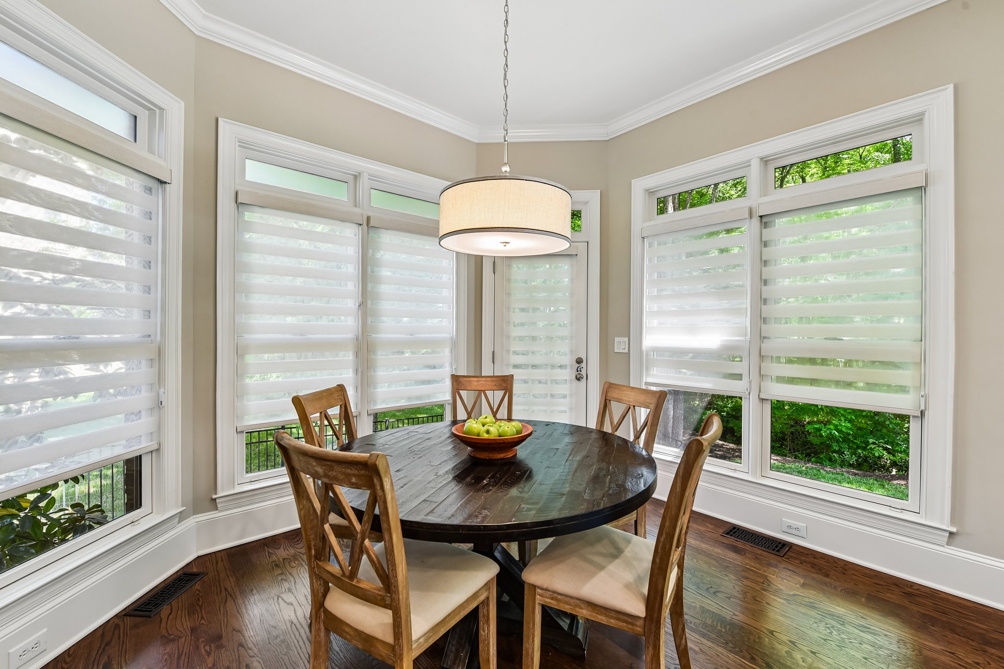 Glenmoor Dr-S2604-009.jpg