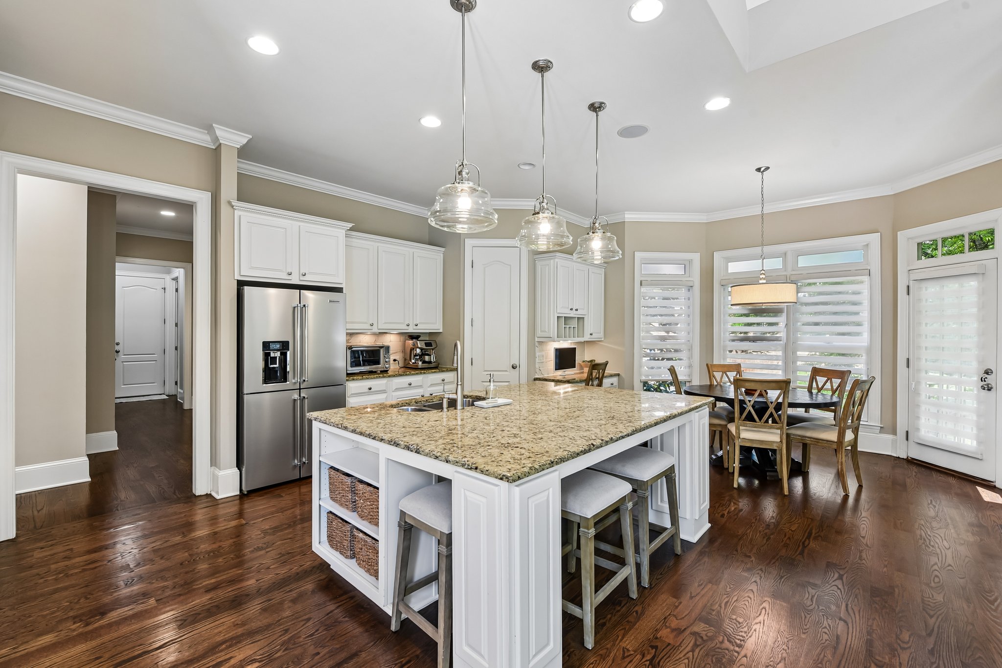 Glenmoor Dr-S2604-012.jpg