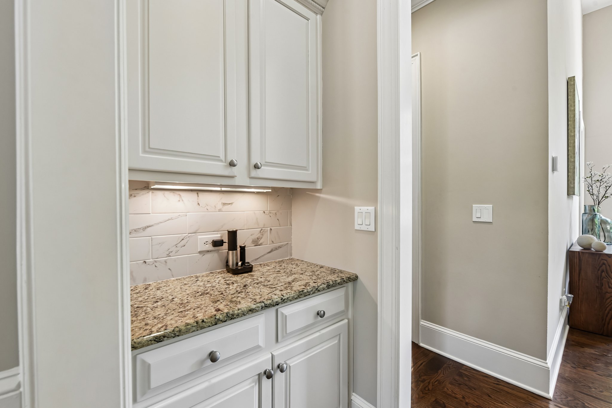 Glenmoor Dr-S2604-019.jpg