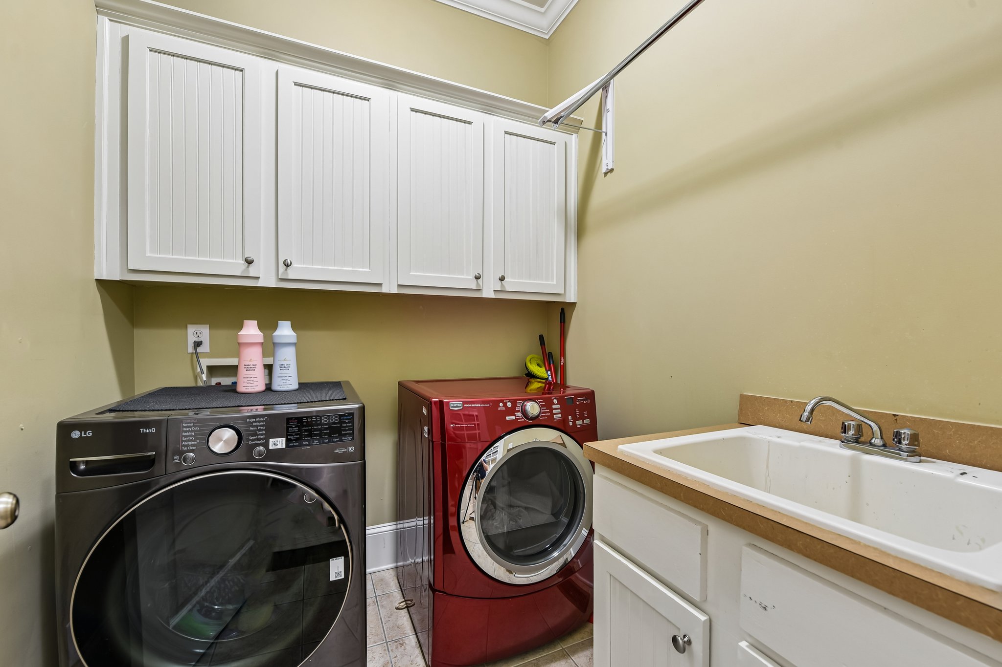 Glenmoor Dr-S2604-030.jpg