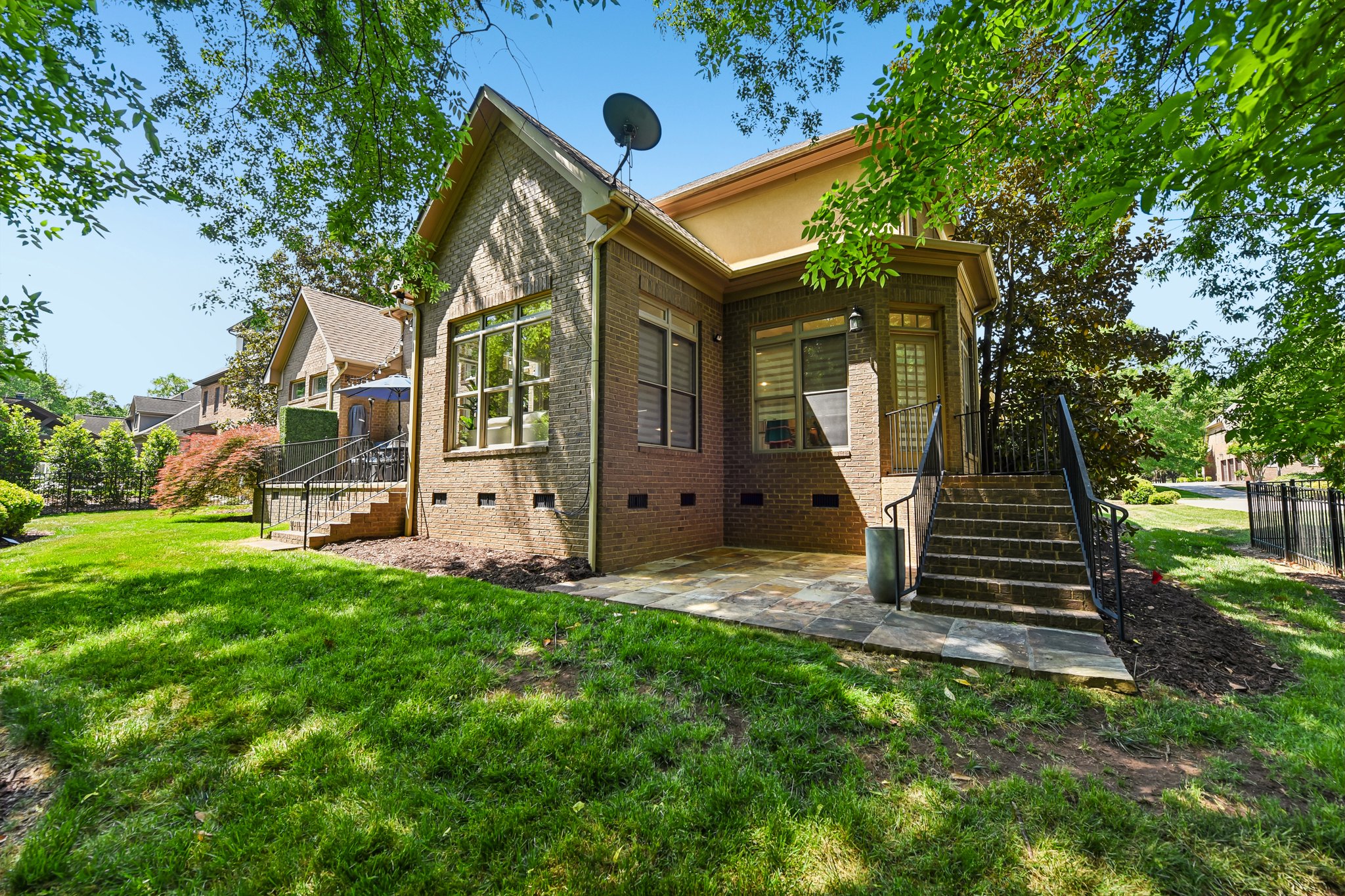 Glenmoor Dr-S2604-045.jpg