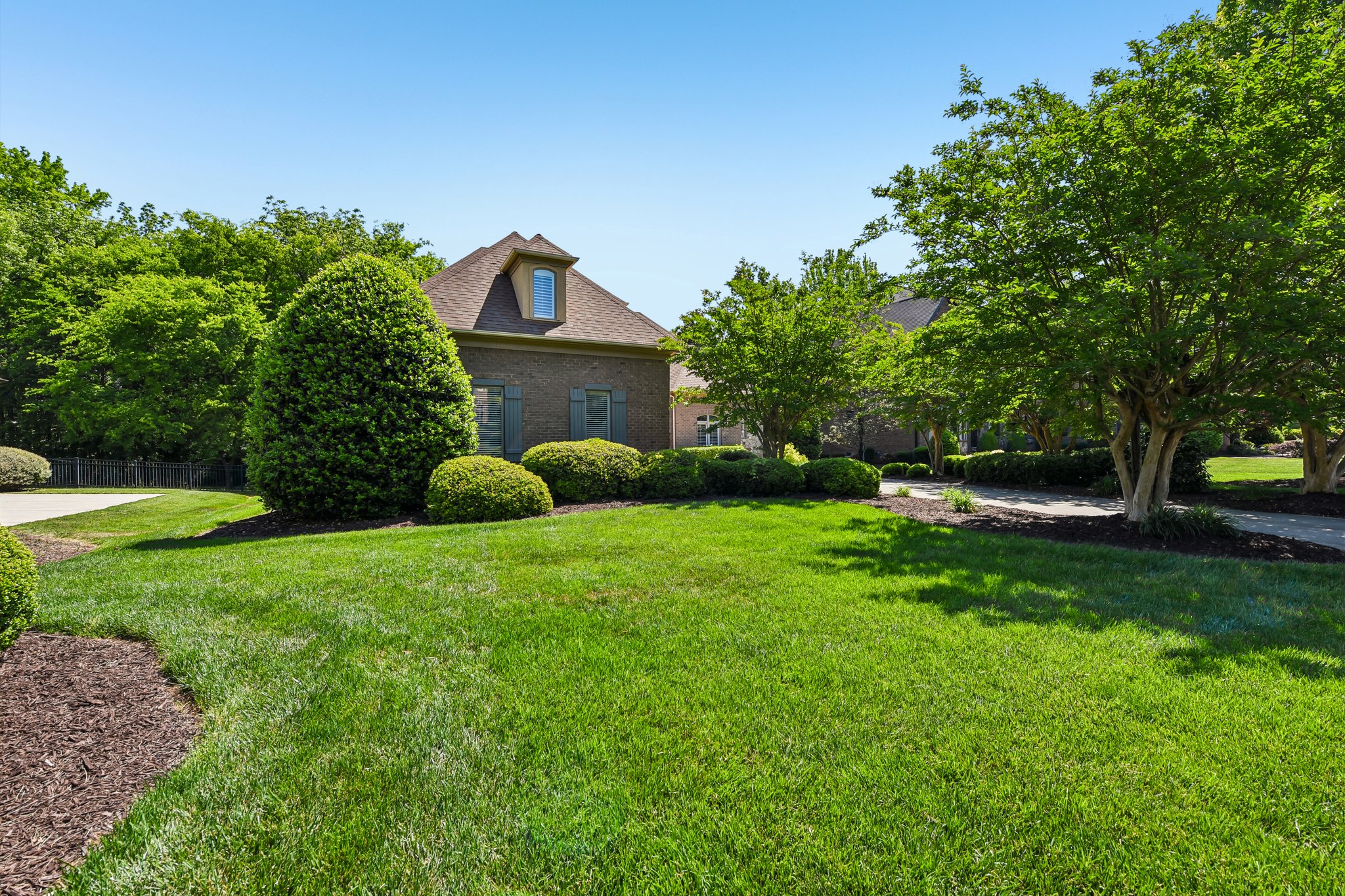 Glenmoor Dr-S2604-048.jpg