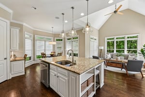 Glenmoor Dr-S2604-011.jpg