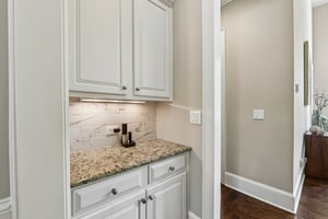 Glenmoor Dr-S2604-019.jpg