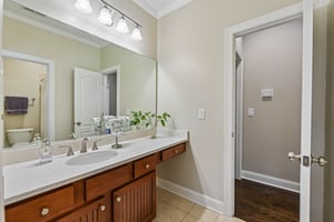 Glenmoor Dr-S2604-034.jpg