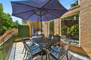 Glenmoor Dr-S2604-046.jpg