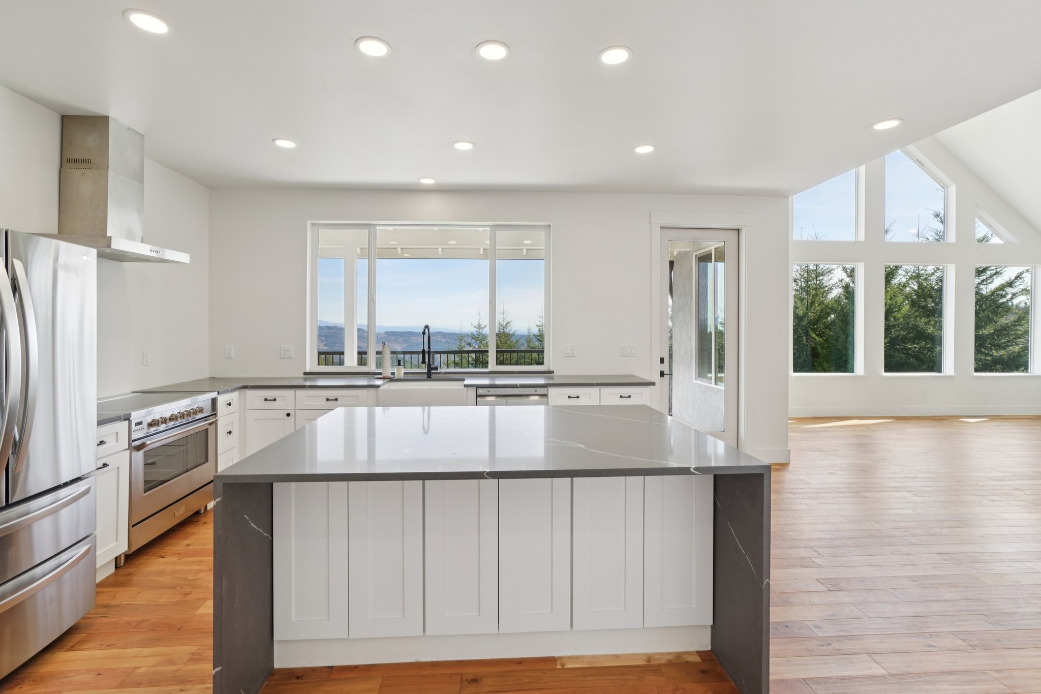 High Bank Ln-S0604-024.jpg