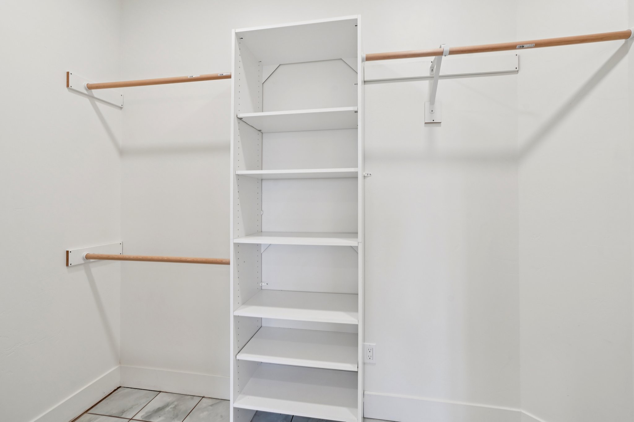 High Bank Ln-S0604-044.jpg