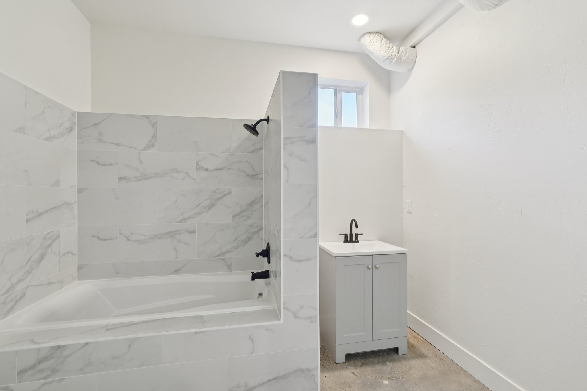 High Bank Ln-S0604-071.jpg