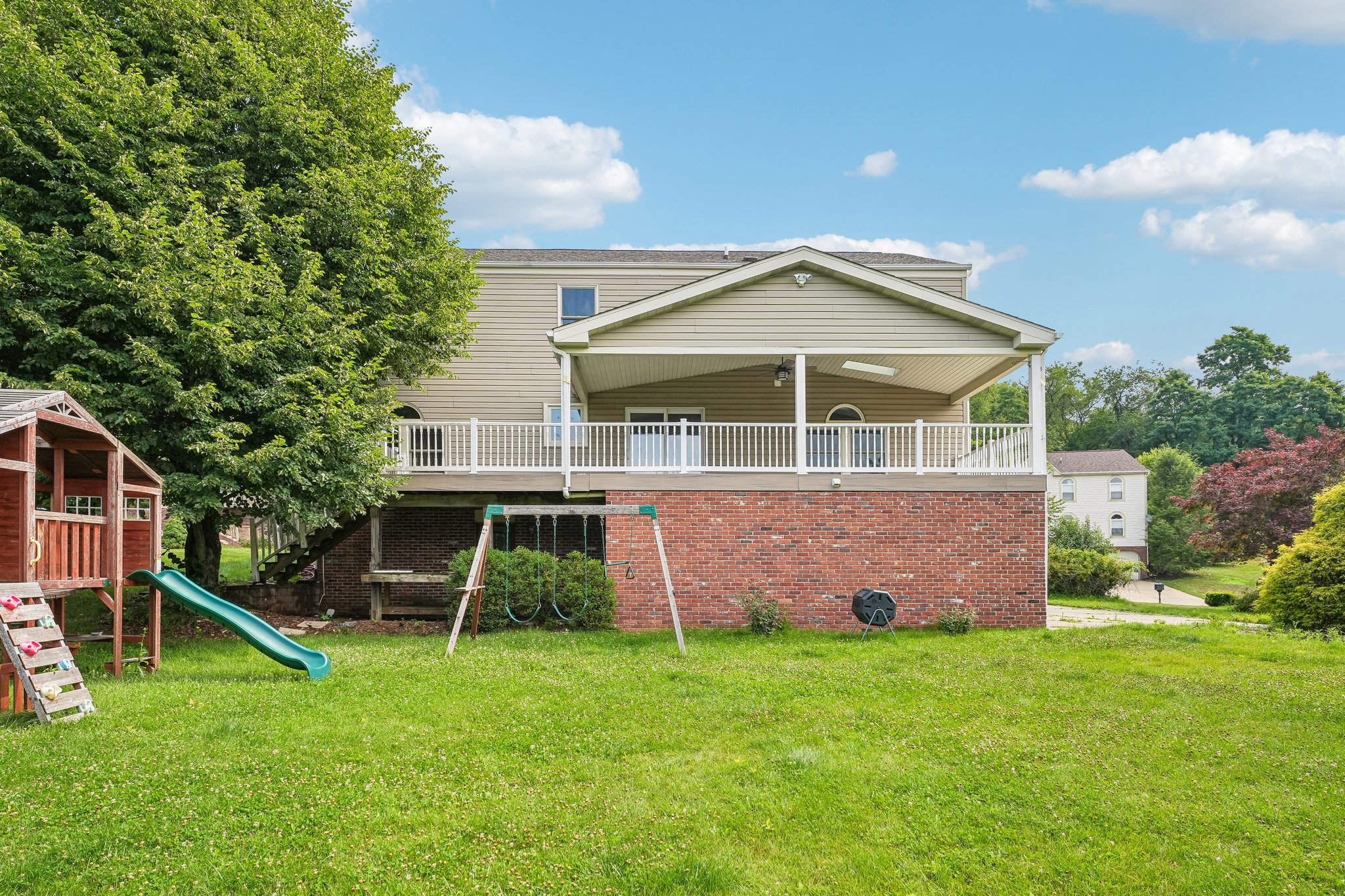 Jaclyn Dr-S0707-057.jpg