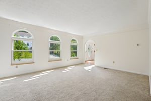 Jaclyn Dr-S0707-027.jpg